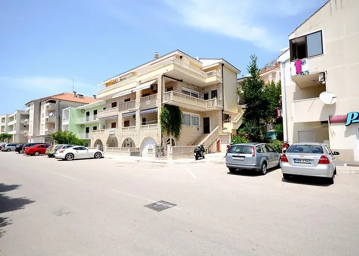 Apartments Pero