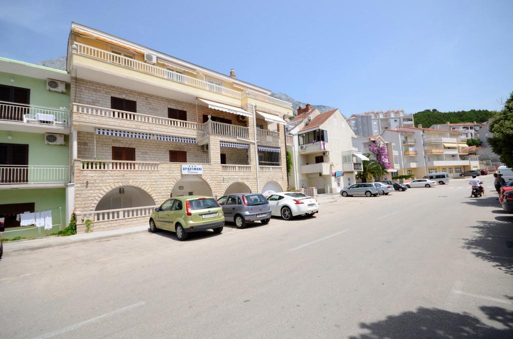 Pero Appartement Makarska