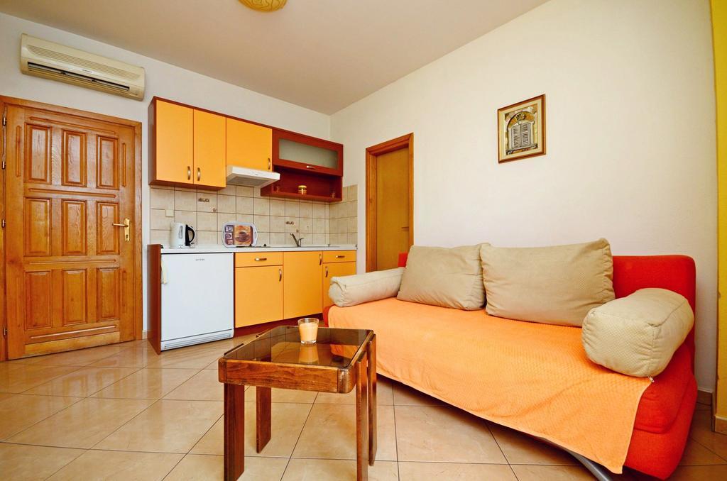 Pero Appartement Makarska
