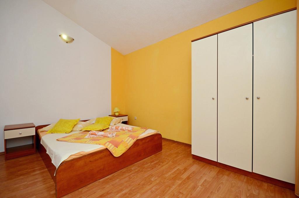 Pero Appartement Makarska